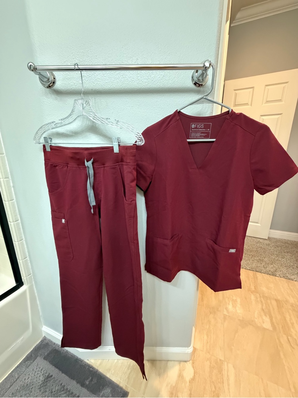 FIGS Women’s Maroon Straight-Leg Scrub Set
